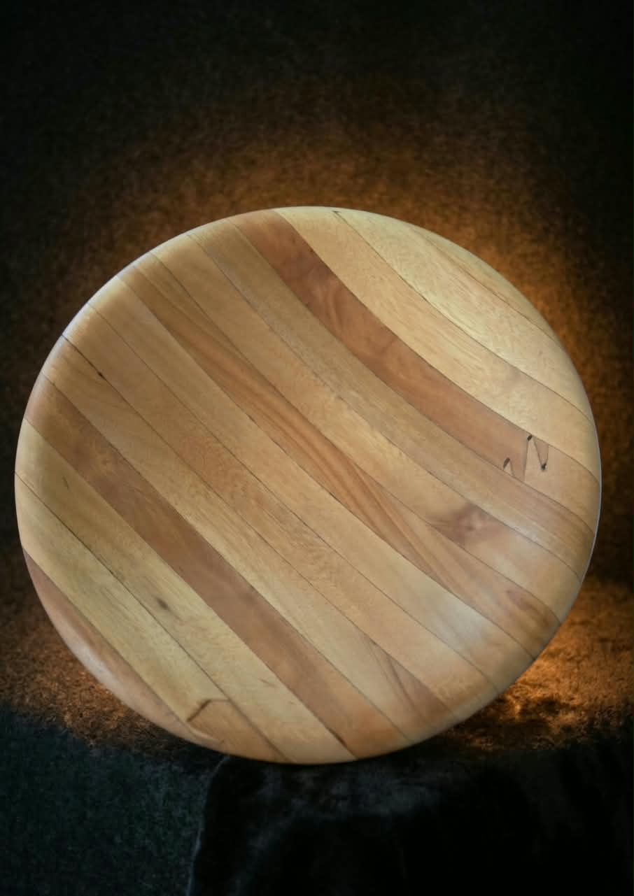 SEGMENTED WOODEN BOWL